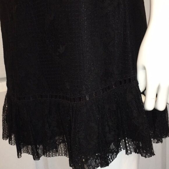 New Moon River Dress Lace Open Back medium - Picture 13 of 15